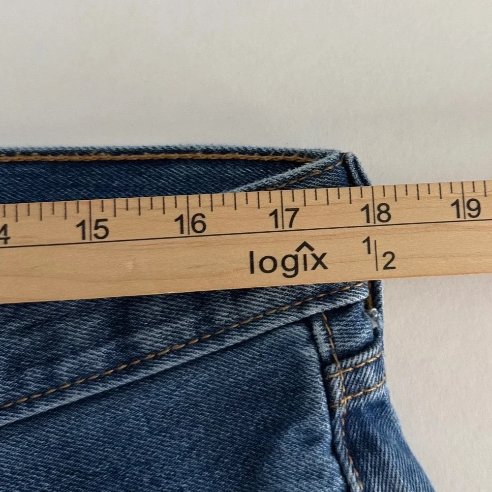 Levis 505 Regular Fit Straight Leg Jeans Mens 36x32 Medium Wash Blue Denim